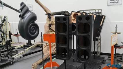 英国音响媒体记者在B&W 工厂爆料最新800 D4音箱的生产细节!